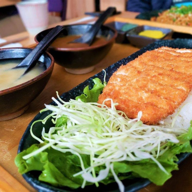 Tonkatsu Curry Rice Lunch Combo.